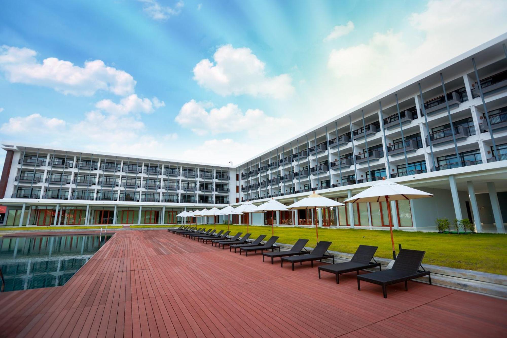 Отель Sea Sun Hua Hin By Jc Kevin & Хуа Хин