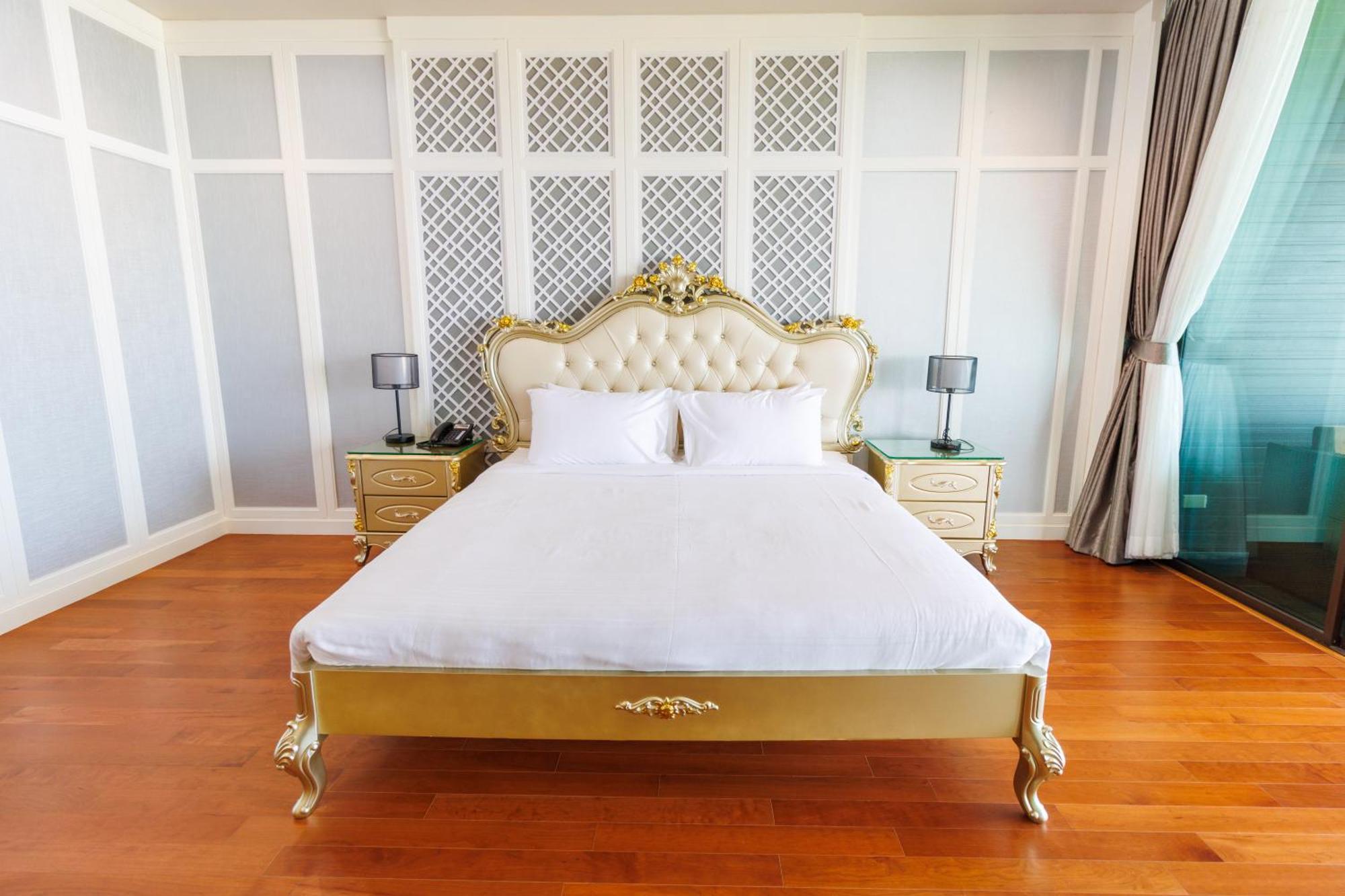 Отель Sea Sun Hua Hin By Jc Kevin &
